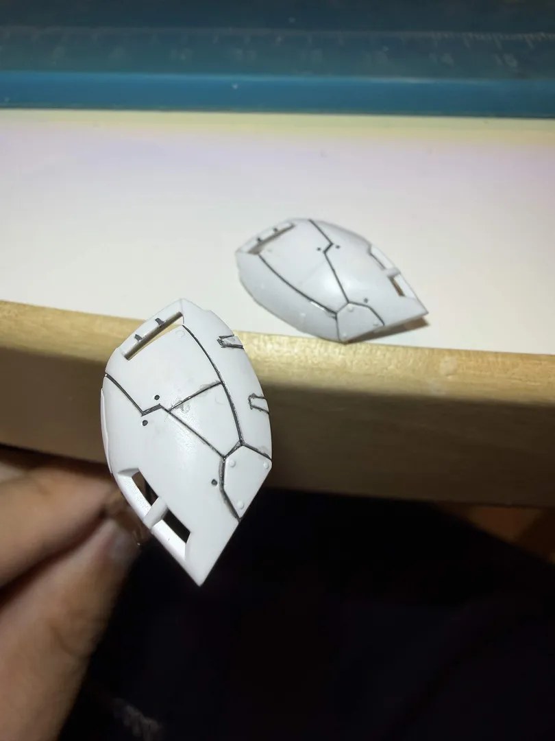 モールド掘り直して墨入れする箇所増やした