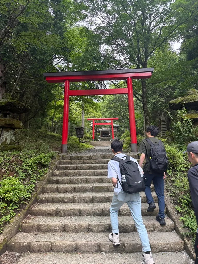 公時神社に参拝して登山開始